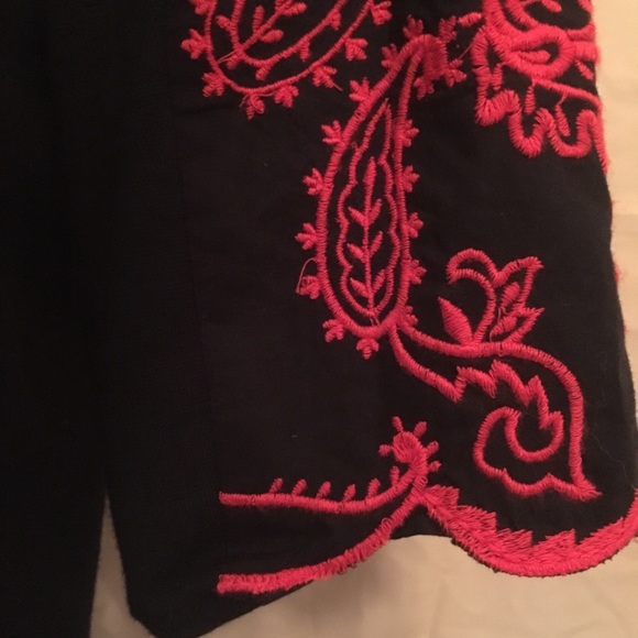 Chico’s Collectibles Red Black Embroidered Jacket - Picture 6 of 8